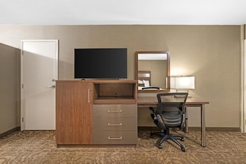Standard Room, 2 Queen Beds, Accessible, Refrigerator & Microwave (Refrigerator & Microwave)