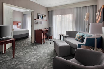 Suite, Multiple Beds