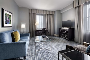 Luxury Suite, 1 King Bed, Non Smoking