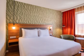 King Room with Garden View