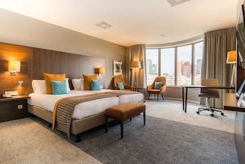 Deluxe Room, Tower