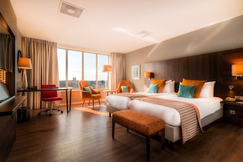Deluxe Room, Tower