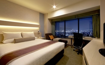 (Upgraded) High Floor, Sky View Double Room, Floor 36-37 (Non-Smoking)