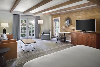 Room, 1 King Bed, River View (Ambassador)
