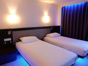 Standard Room, 2 Twin Beds