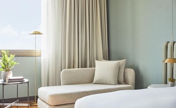 Junior Suite, 1 King Bed
