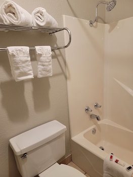 Room, 3 Queen Beds, Non-Smoking