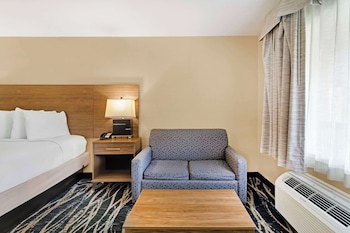 Standard Room, 1 King Bed, Non Smoking, Balcony