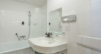 Superior Room, 1 Double Bed, Bathtub (Converts to 2 Twin Beds)