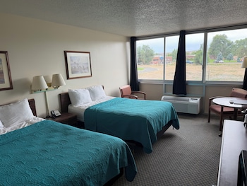 Two Double Beds Upstairs No Elevator