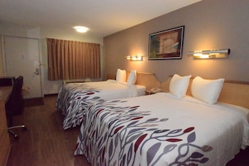 Deluxe Room, 2 Double Beds (Smoke Free)