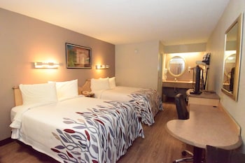 Deluxe Room, 2 Double Beds (Smoke Free)