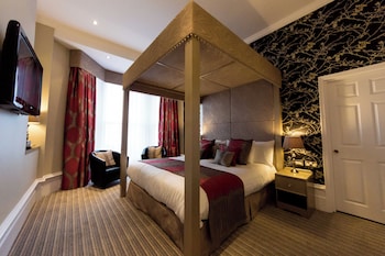 Deluxe Room, 1 King Bed, Non Smoking (Four Poster Bed, View)