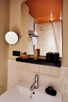 Panoramic Room