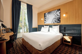 Panoramic Room