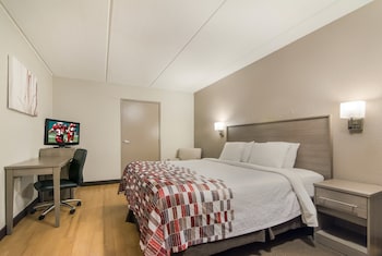 Business Room, 1 King Bed, Accessible (Smoke Free)