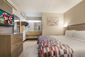 Standard Room, 1 King Bed (Smoke Free)