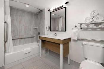 Studio Suite, 1 King Bed