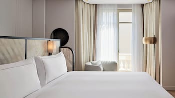 Room, 1 Bedroom, City View (Residence)