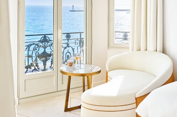 Classic Room, 1 King Bed, Sea View