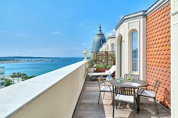 Suite, 1 Bedroom, Terrace, City View
