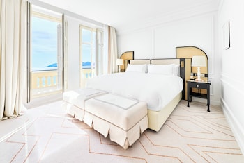 Classic Room, 1 King Bed, Balcony, Sea View