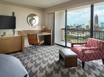 Premier Room, 1 King Bed, Balcony (Centennial Olympic Park View)