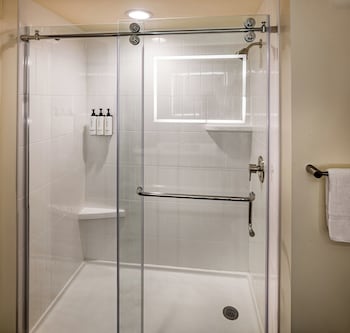 Standard Room, 1 King Bed (High Floor)