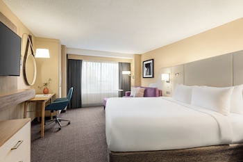 Standard Room, 1 King Bed (High Floor)