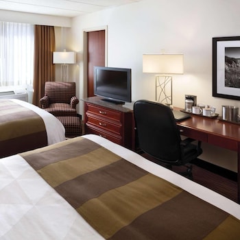 Room, 2 Queen Beds, Non Smoking