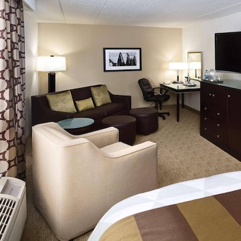 Executive Room, 1 Queen Bed, Non Smoking (Plus)