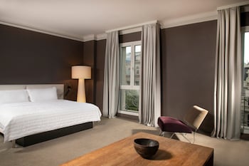 Junior Suite, 1 King Bed