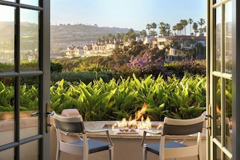 Room, 1 King Bed, Resort View (Patio)