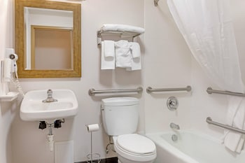Room, 2 Queen Beds, Accessible, Non Smoking