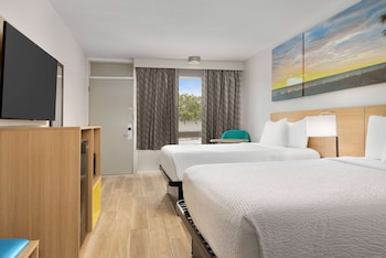 Room, 2 Double Beds, Non Smoking (Ground Floor)