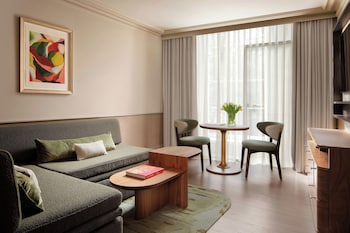 Suite, 1 King Bed with Sofa bed