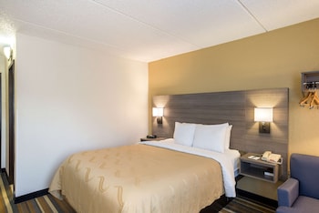 Standard Room, 1 Queen Bed, Non Smoking