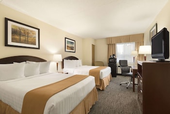 Room, 2 Double Beds, Non Smoking, Refrigerator & Microwave
