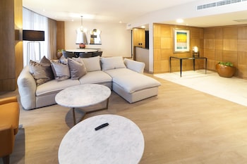 Suite, 1 Bedroom (Dining)