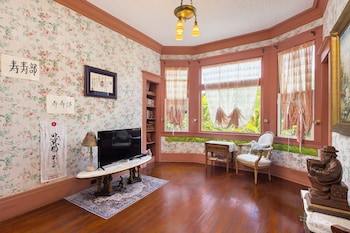Guild Master Suite