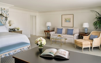Grand Room (Deluxe)
