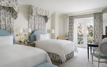 Deluxe Room, 2 Double Beds, Patio