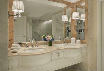 Villa Suite, Executive Suite