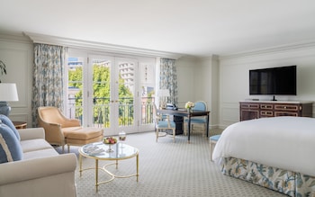 Premium Room, 1 King Bed (Grand)