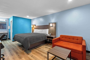 Standard Room, 1 King Bed, Smoking