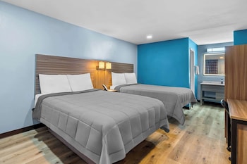 Standard Room, 2 Queen Beds, Smoking