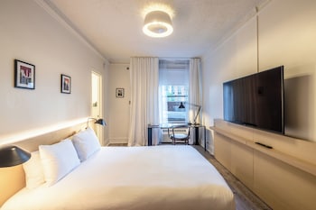 Standard Room, 1 Queen Bed