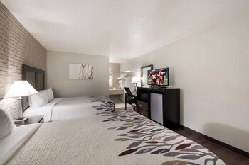 Deluxe Room, 2 Queen Beds, Accessible, Non Smoking