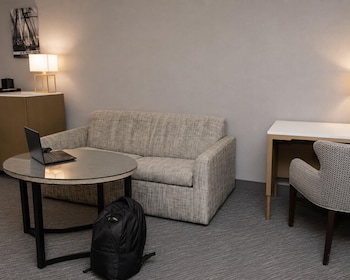 Studio Suite, 1 King Bed