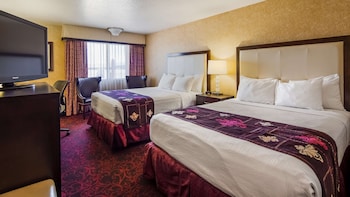 Family Suite, Multiple Beds, Non Smoking, Refrigerator & Microwave